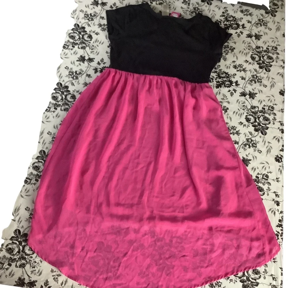 Hello Kitty Girls Dress Black Pink Hi‎ Lo Sparkle Sz L 10 12 Short Sleeve